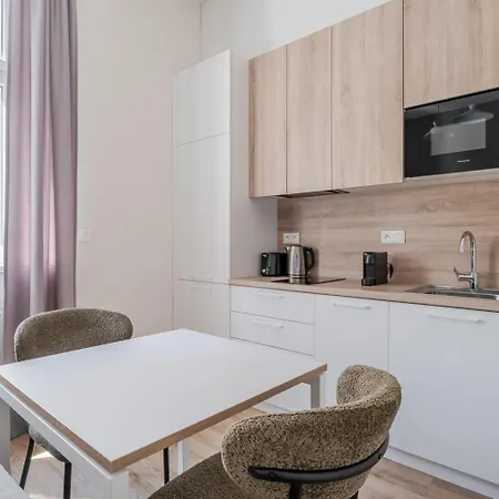 Blueground Holesovice View Nr Vltava Prg-53